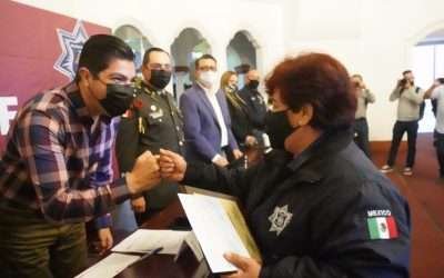 Reconoció Ayala a policías por acciones destacadas en enero