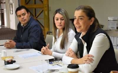 Abatir rezago en pavimentación prioridad para Carmen Salazar