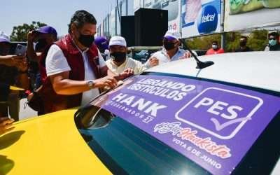 Transportistas apoyan proyecto político de Hank Rhon