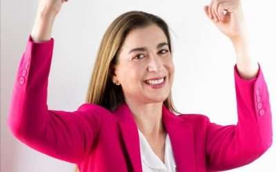 Llama Carmen Salazar al voto útil