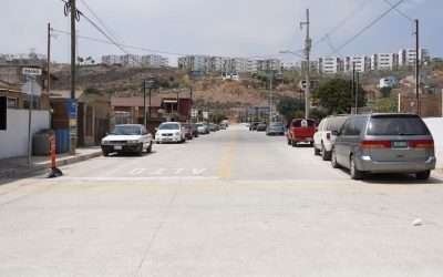 Inauguran calle pavimentada en Praderas del Ciprés