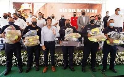 Reconocen valentía y vocación de Bomberos de Ensenada