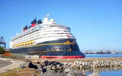Arribó crucero Disney Wonder al puerto de Ensenada