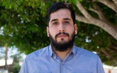 Hiram Moreno, cimarrón y estudiante de CICESE, recibe Premio Estatal de la Juventud