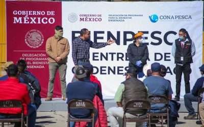 Entrega bienestar apoyo a pescadores y acuacultores