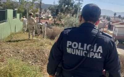 Agradece directora apoyo de municipales y SEDENA en limpieza de escuela