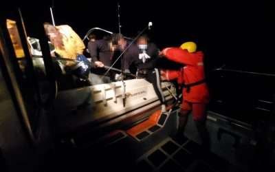 Rescata SEMAR a 16 migrantes cerca de Isla Todos Santos
