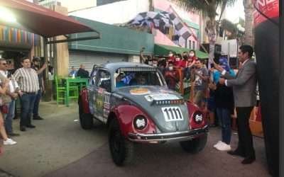 Dan banderazo a equipo de Eric Solórzano, competidor de la Baja 1000