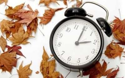 ¿Ya atrasaron su reloj? Hoy inició el horario de invierno