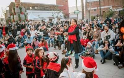Disfrutan festividades de Navidad en Plaza Santo Tomás