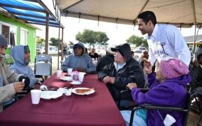 Llevan Posada de Navidad a Casa del Abuelo «La Amistad»