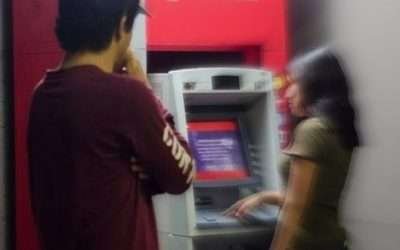 Alerta Condusef sobre nueva forma de robo en cajeros automáticos