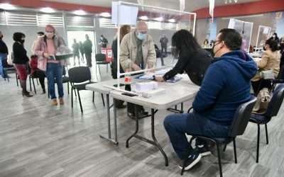 Pagó Gobierno del Estado a jubilados y pensionados de magisterio y burocracia