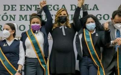 Entrega Marina del Pilar Condecoración «Miguel Hidalgo» a personal de salud de BC