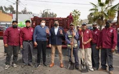 Inicia Armando Ayala Programa de Bacheo Emergente 2022
