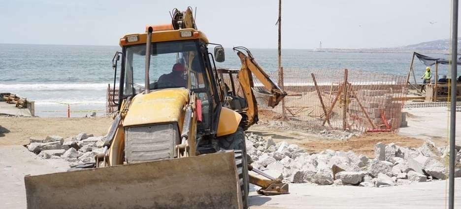 obras playa hermosa