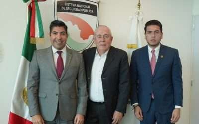 Gestiona Armando Ayala 27mdp para equipar a policías municipales