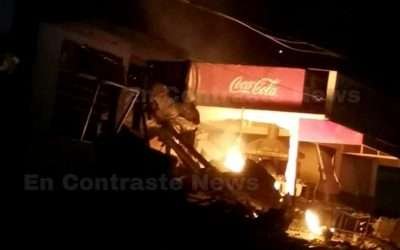Arde panadería en Maneadero; una mujer embarazada resultó lesionada
