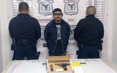 Capturan agentes de la FESC a hombre armado en Ensenada
