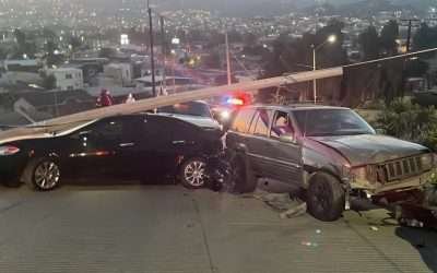 Tras persecuciones capturan municipales a banda de asalta de Oxxos