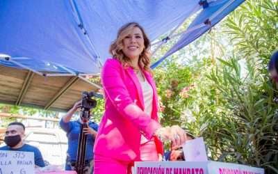 Emitió Marina del Pilar su voto en ejercicio de Revocación de Mandato