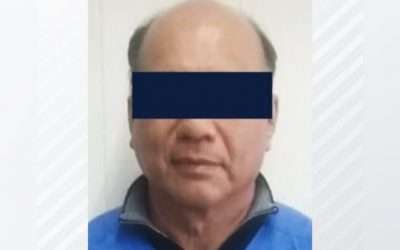 Aprehenden agentes de la FGE a médico cirujano por golpear a empleada