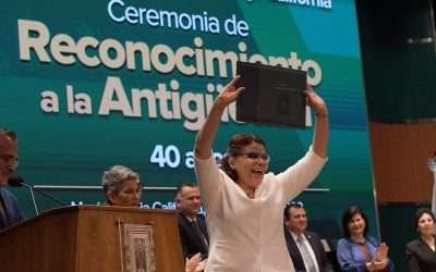 Reconoce UABC a personal de servicio y administrativo