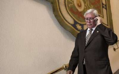 Dan revés a Jaime Bonilla; sale del Senado