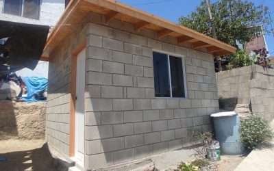 Entrega Gobierno de Ensenada cuartos a familias de la Col. 89