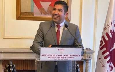 Promueve Armando Ayala vocaciones de Ensenada en la Embajada de México en Francia