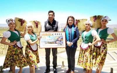 Develó Armando Ayala boleto de Lotería Nacional por 140 Aniversario de Ensenada