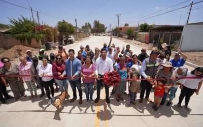Inauguró alcalde Armando Ayala Robles pavimentación en colonia Todos Santos
