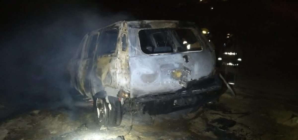 camioneta incendiada