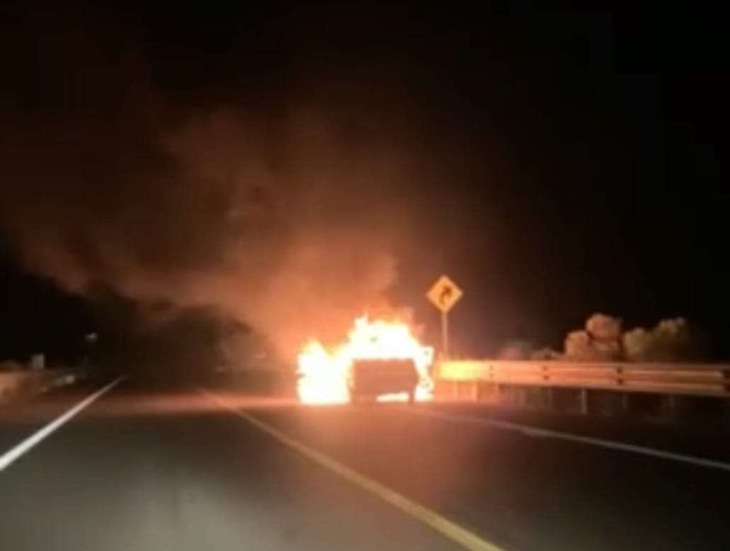 auto incendiado