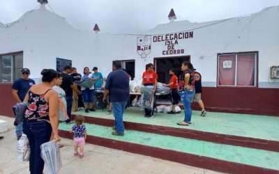 Distribuye Gobierno Municipal apoyos a comunidad de Isla de Cedros