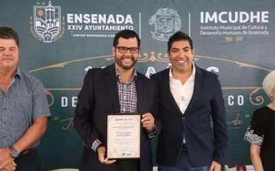 Reconoció Armando Ayala a personalidades emblemáticas de la radio en Ensenada