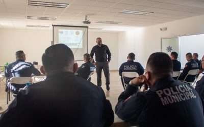 Reciben policías municipales curso de primer respondiente