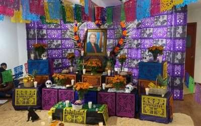 Dedican altar de muertos a profesora Amalia Gaytán