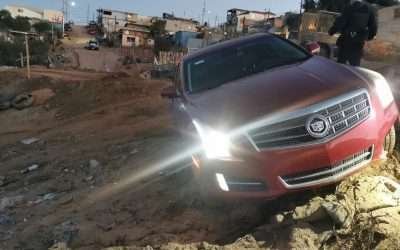 Tras persecuciones, capturan municipales a tres robacarros