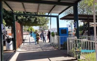 Desalojaron escuelas en Rosarito por olor tóxico