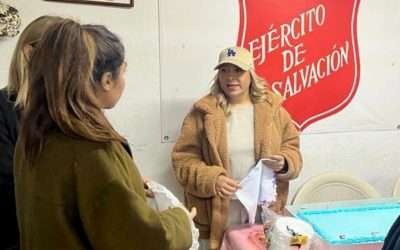 Entrega Diputada Lizbeth Mata cobijas y alimento en refugio para mujeres