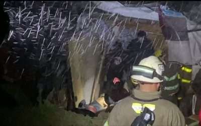 Suman tres muertos por lluvias en BC