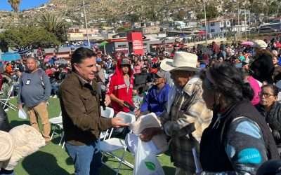Llevan cobijas a población vulnerable ante bajas temperaturas