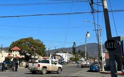 Dejan fuertes vientos, sin luz a varias zonas de Ensenada