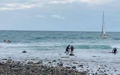Rescataron a tres náugrafos en costas de Baja California