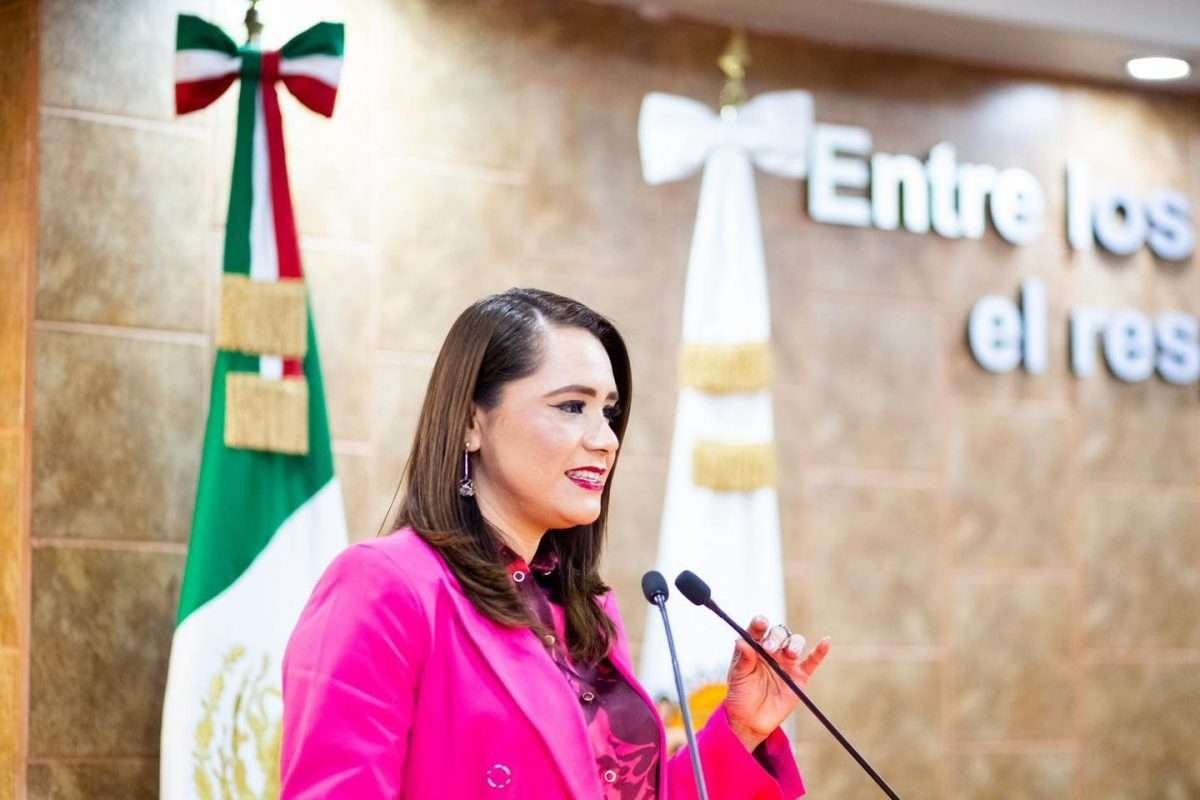 Alejandra María Ang