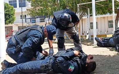 Reciben agentes municipales curso en Primeros Auxilios Tácticos