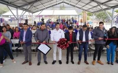 Entregó Armando Ayala techado en primaria de Villas del Prado