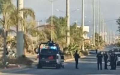 Balearon militares auto que intentó ingresar a la Guarnición Militar
