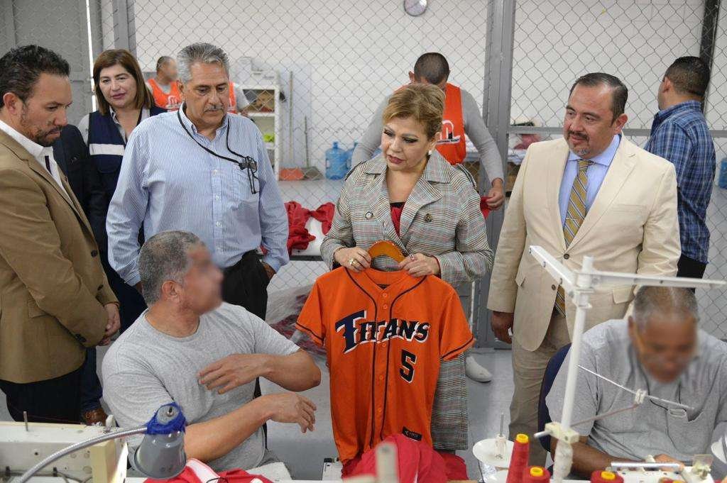 instalan maquiladora en El Hongo I